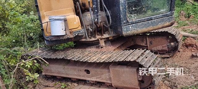 单侧履带整体（整机外观）