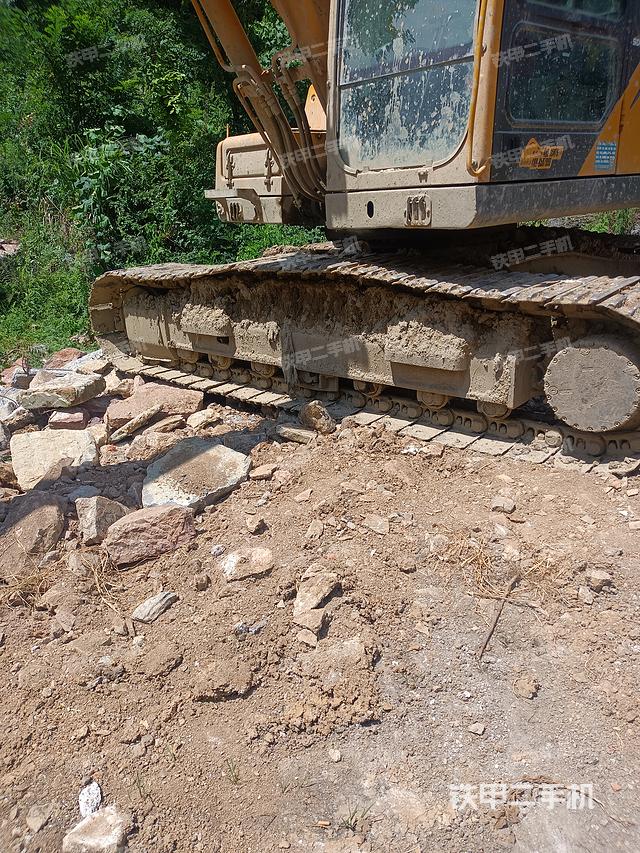 单侧履带整体（整机外观）