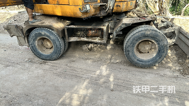 单侧履带整体（整机外观）