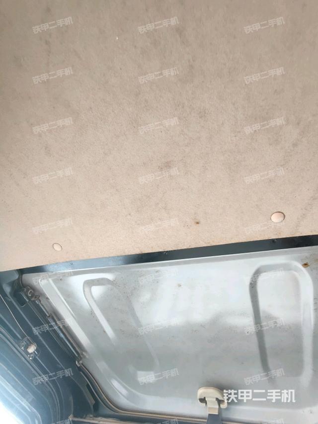 頂棚整體（駕駛室部分）