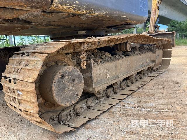 单侧履带整体（整机外观）