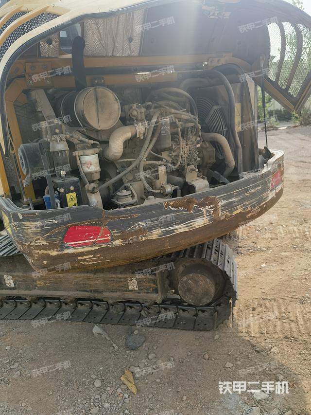 驾驶室整体（整机外观）