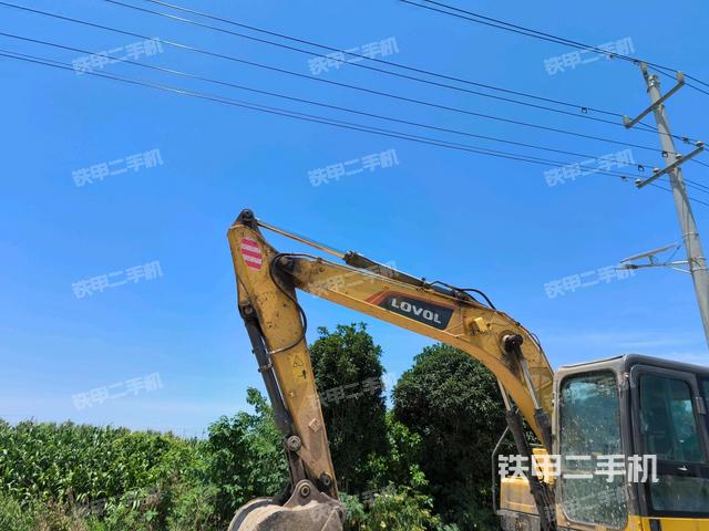 大臂根部?斜視(工作和回轉(zhuǎn)裝置) 大臂根部?斜視(工作和回轉(zhuǎn)裝置)