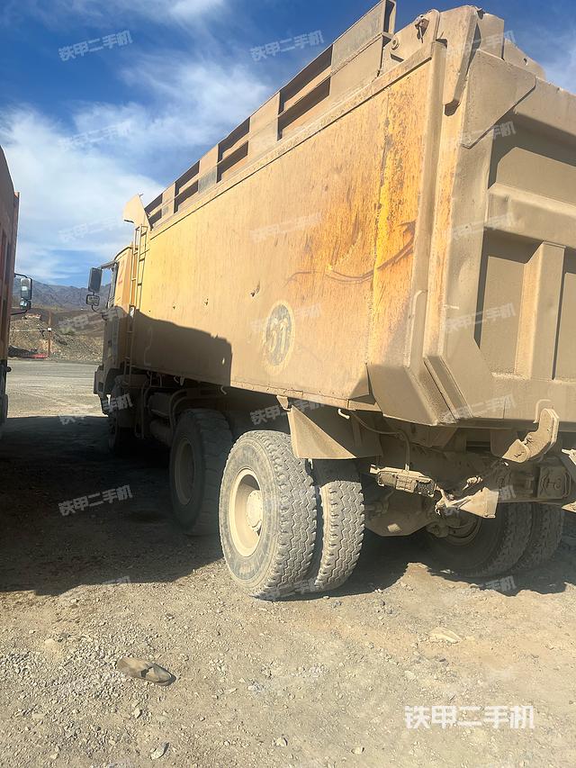 整机右侧（设备外观及核心部件）