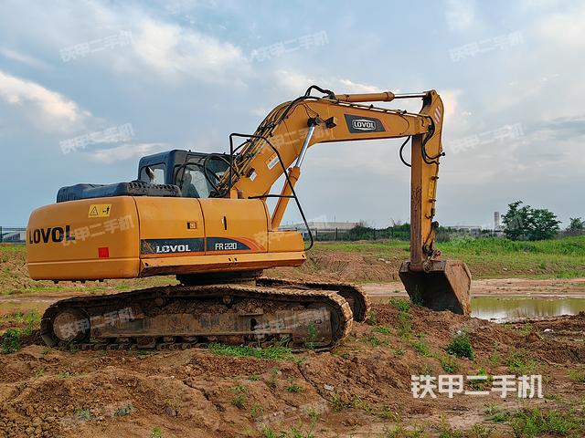 驾驶室整体（整机外观）