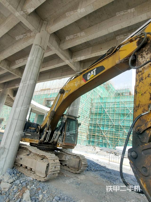 大臂整體?右側(cè)（工作和回轉(zhuǎn)裝置）