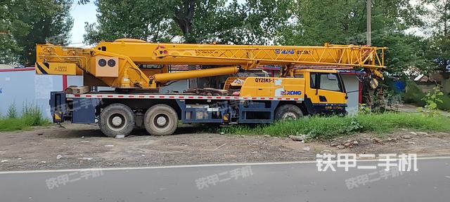 整机右侧（设备外观及核心部件）