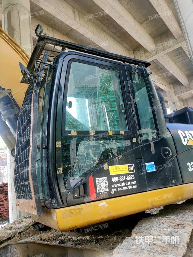 駕駛室左后45度（駕駛室部分）