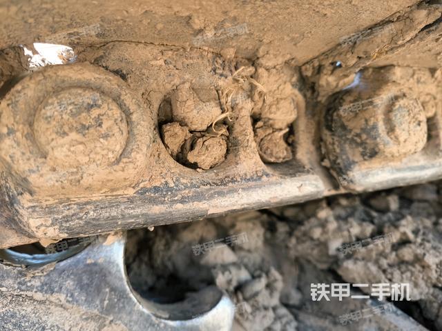 右導向輪(行走機構(gòu)) 右導向輪(行走機構(gòu))