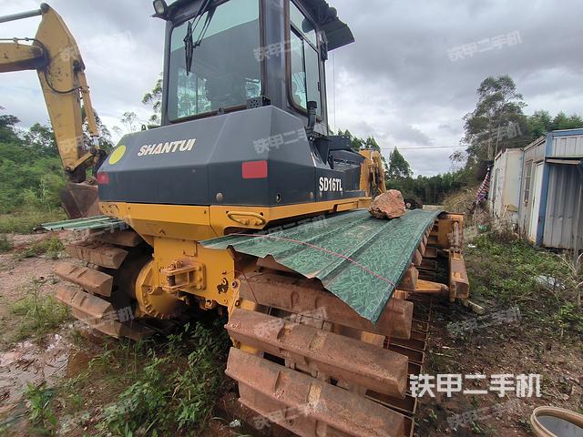 整机右后45°（设备外观及核心部件）