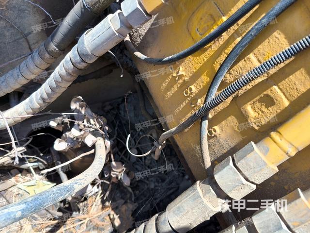 中央回轉(zhuǎn)接頭特寫(上車部件) 中央回轉(zhuǎn)接頭特寫(上車部件)