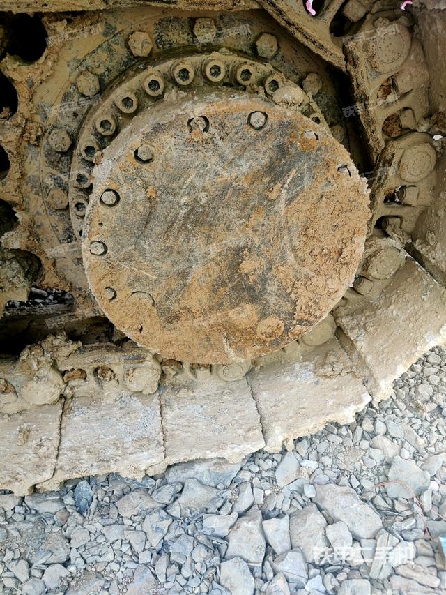 左驅(qū)動(dòng)輪（行走機(jī)構(gòu)）