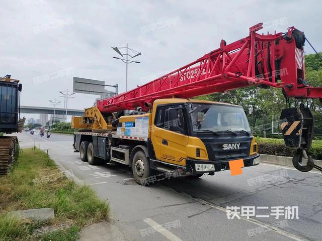 整机左侧（设备外观及核心部件）