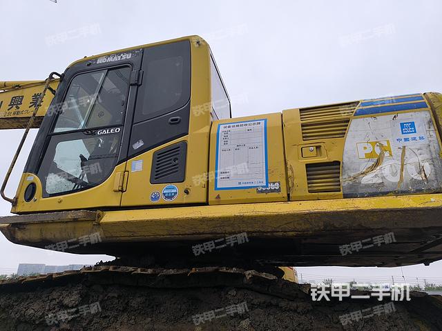 驾驶室整体（整机外观）