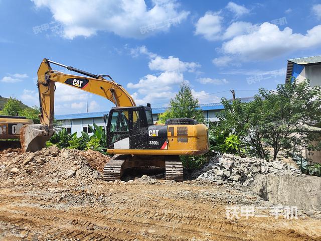 卡特彼勒320D2液压挖掘机