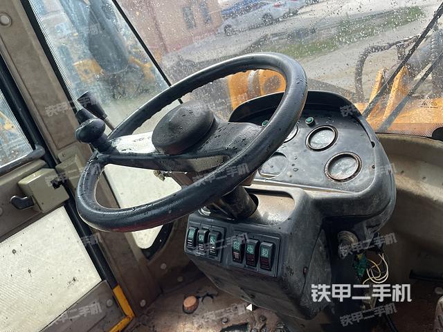 驾驶室操作台（整机外观及大件）