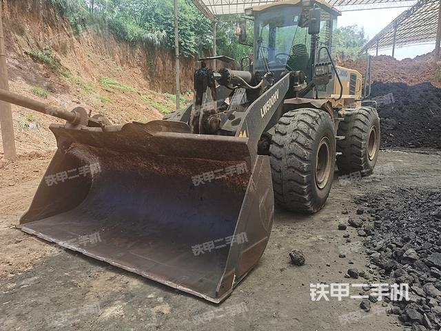 工作装置整体（整机外观及大件）