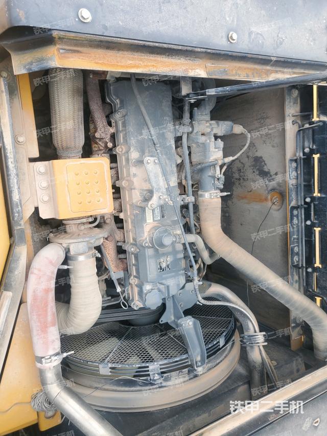 发动机室（上车部件）