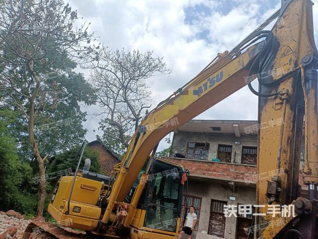 大臂整体 右侧（工作和回转装置）