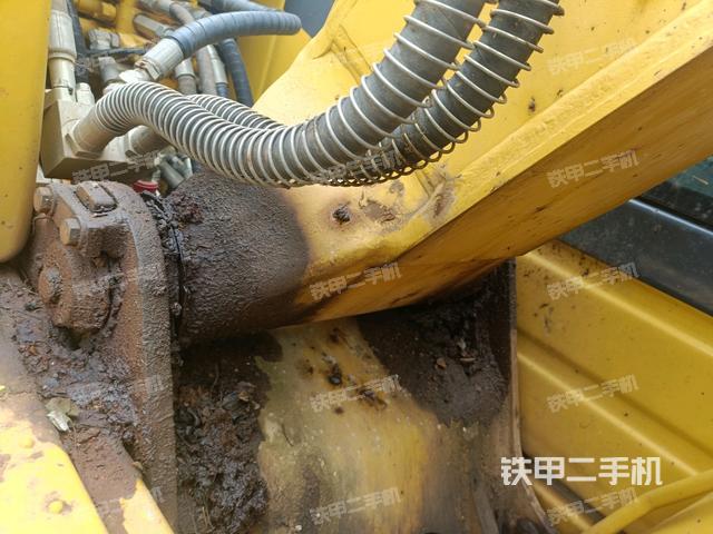 大臂根部 斜视（工作和回转装置）