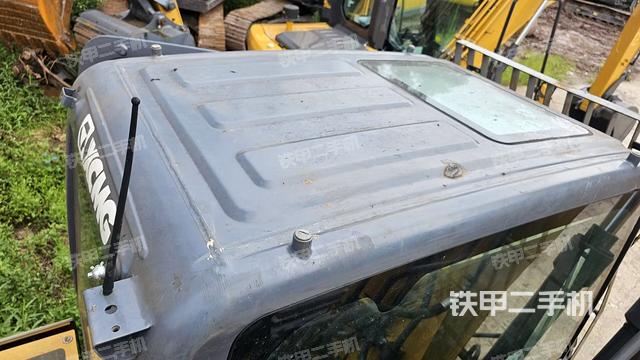 驾驶室顶部（整机外观）