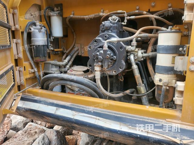 液压泵室（大件舱室）