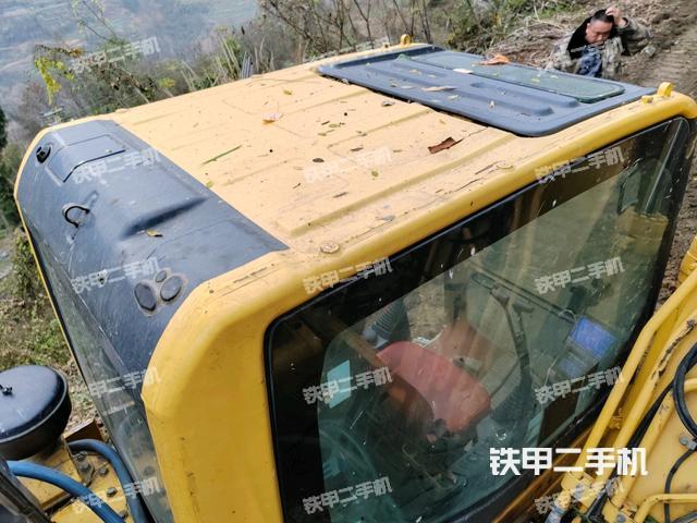 驾驶室顶部（整机外观）