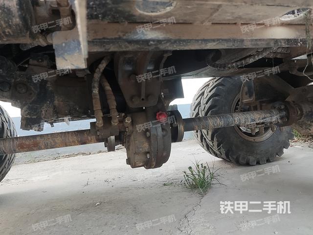 单侧履带整体（整机外观）