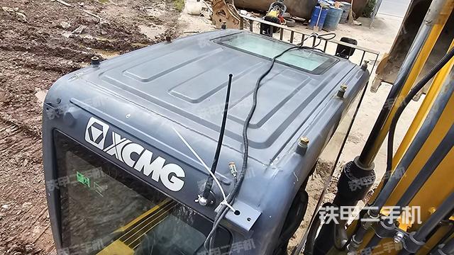 驾驶室顶部（整机外观）