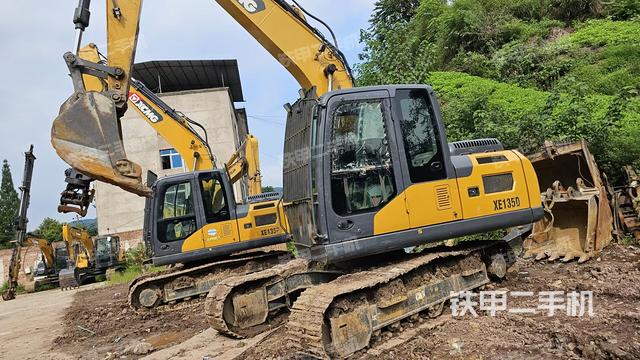 徐工XE135D挖掘机