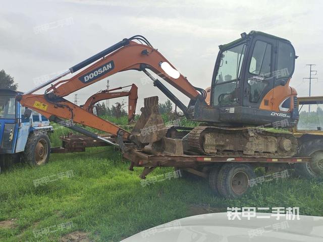 斗山DX55-9CN挖掘机