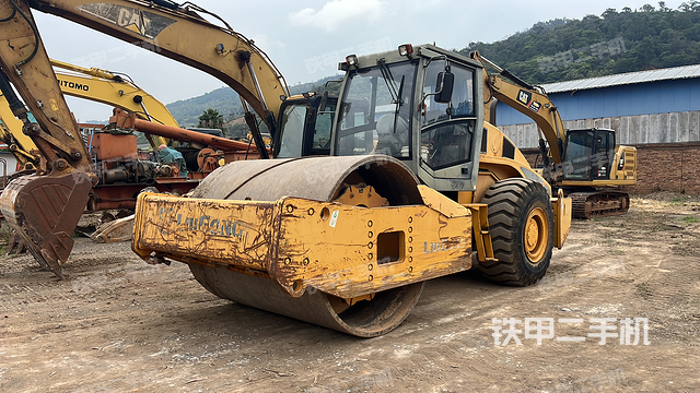 柳工CLG6126压路机