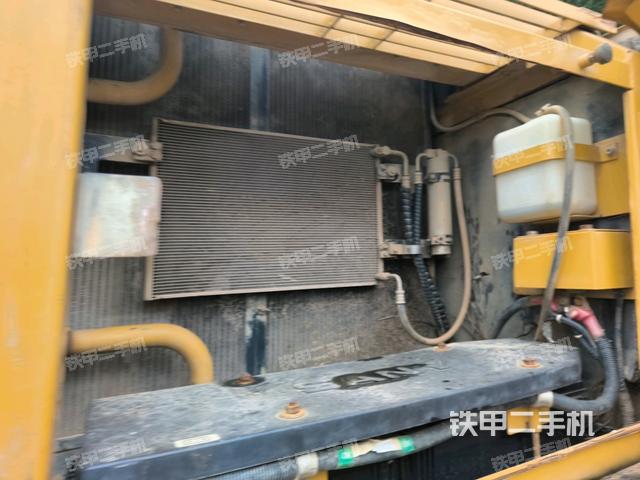 電瓶（大件艙室）