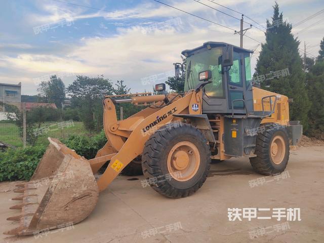 龍工LG833NG裝載機(jī)
