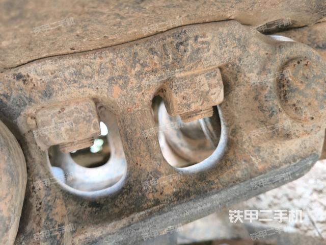 右驅動輪（行走機構）