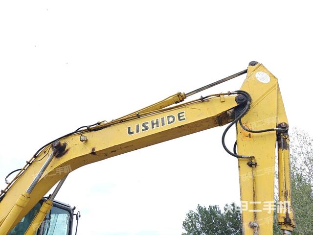 大臂整體?右側(cè)（工作和回轉(zhuǎn)裝置）