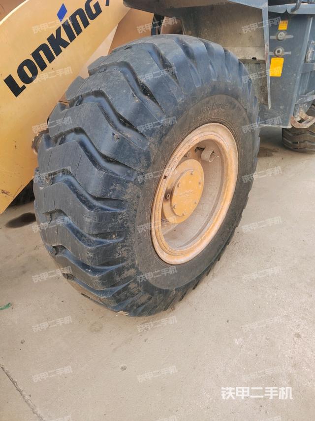 左前輪（行走機(jī)構(gòu)）