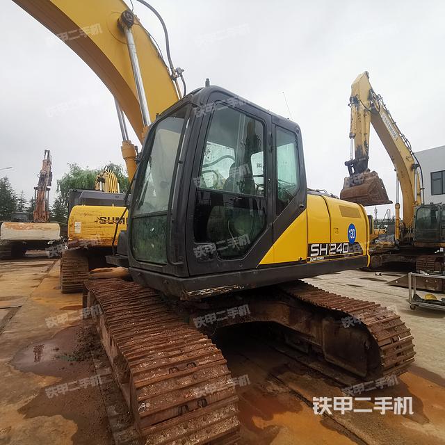 住友SH210-5挖掘机