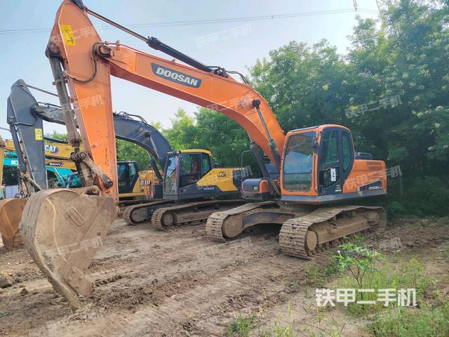 斗山DX230LC-9C挖掘机