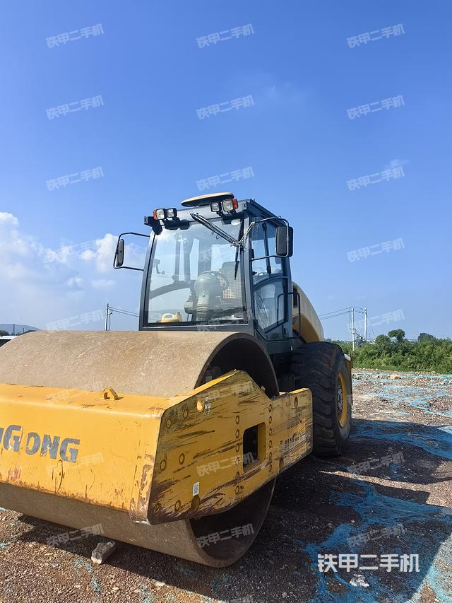 柳工CLG6626E(单驱)压路机