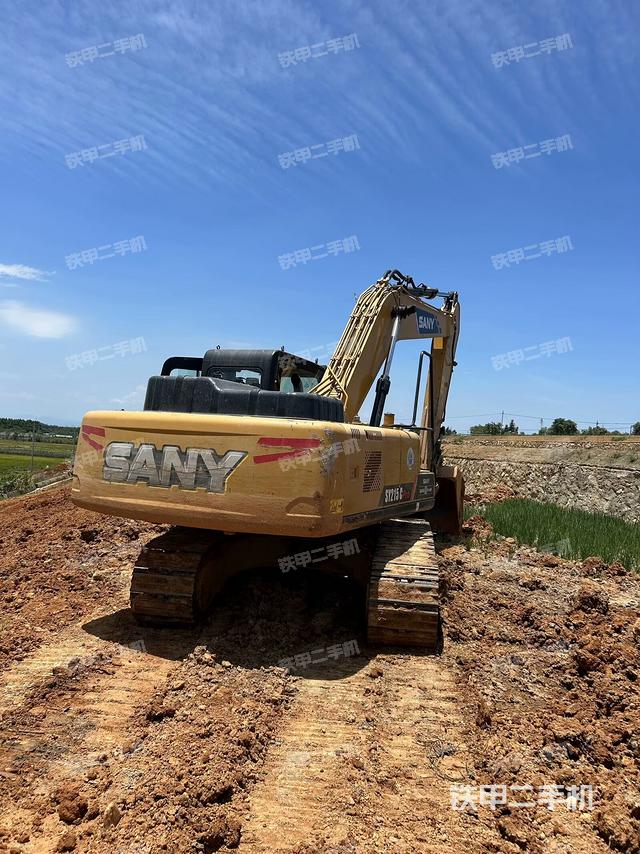 三一重工SY205C挖掘機(jī)