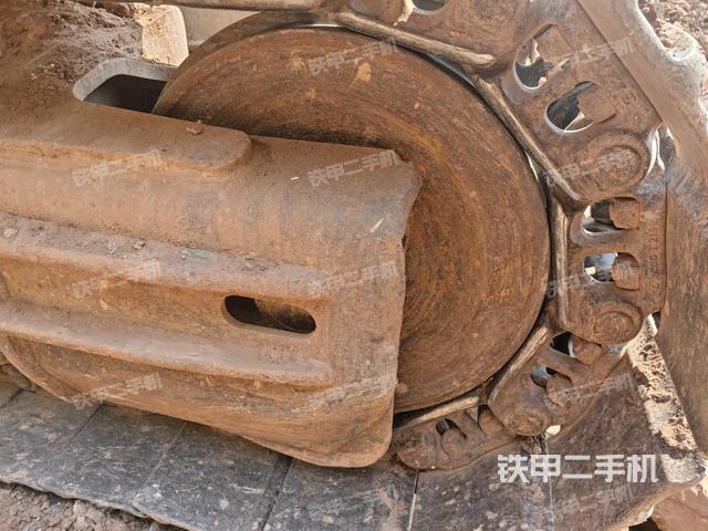 左导向轮（行走机构）