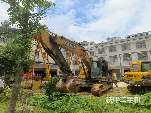 三一重工SY205C挖掘機