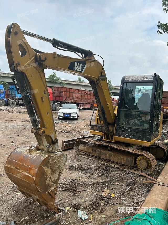 卡特彼勒CAT®305.5E2 小型液压挖掘机