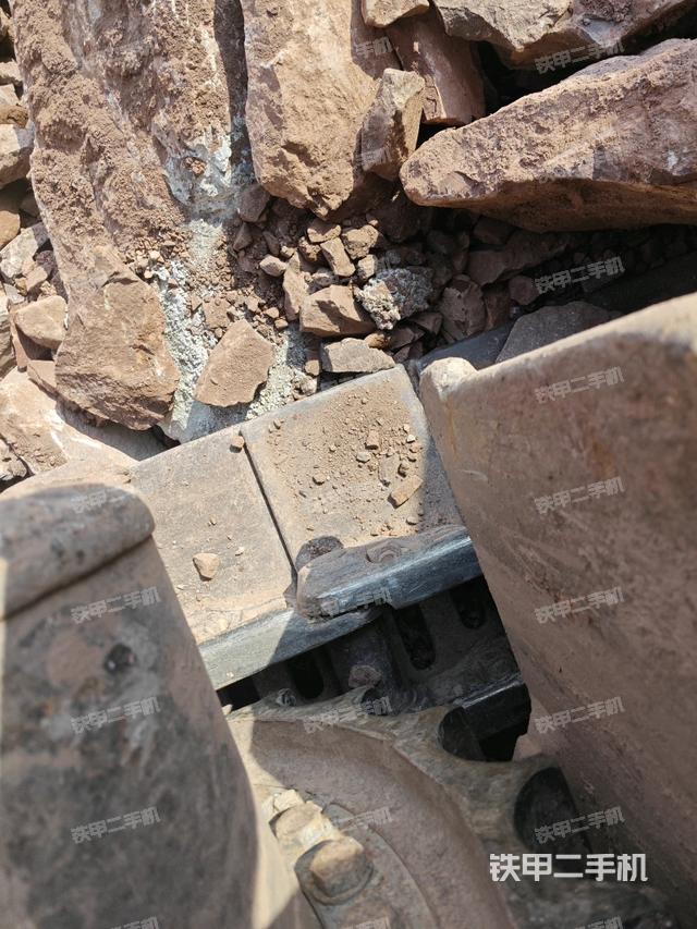 左侧行走马达盖板（行走机构）