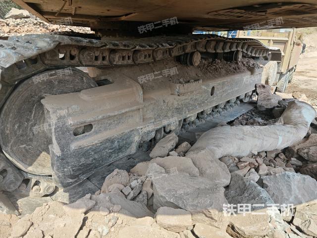 左侧履带整体 （行走机构）