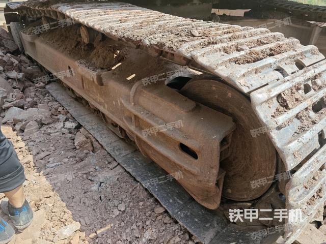 右侧履带整体（行走机构）