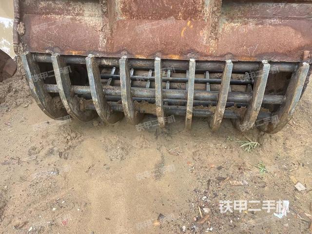 整机右后45°（设备外观及核心部件）