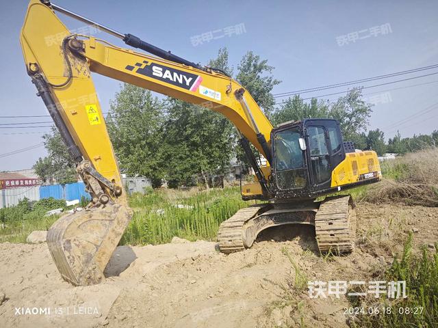 三一重工SY200C挖掘机