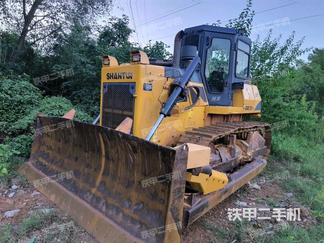 山推SD16標準型推土機